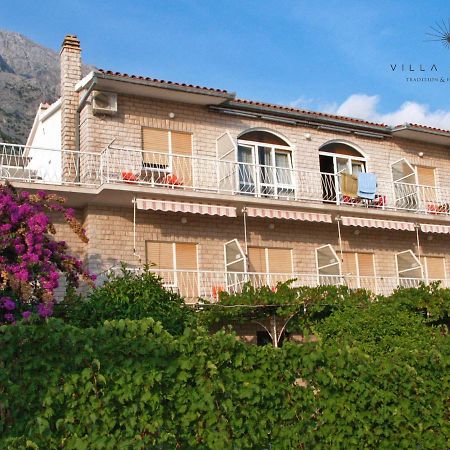 Bed And Breakfast Ivona Baska Voda Bagian luar foto