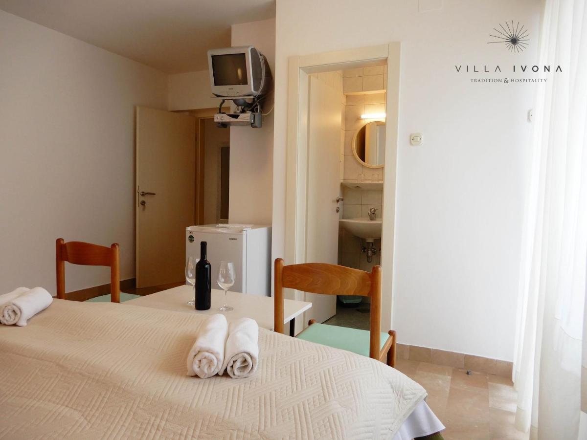 Bed And Breakfast Ivona Baska Voda Bagian luar foto
